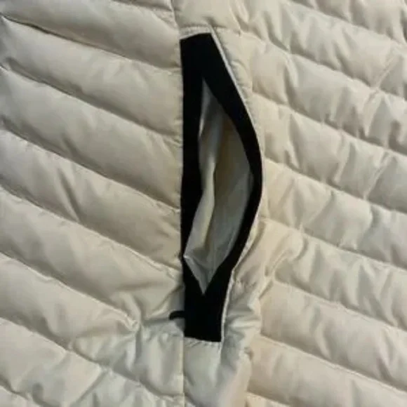 ATHLETA So Down Asymmetric Hem Ivory Puffer Jacket - Picture 4 of 6